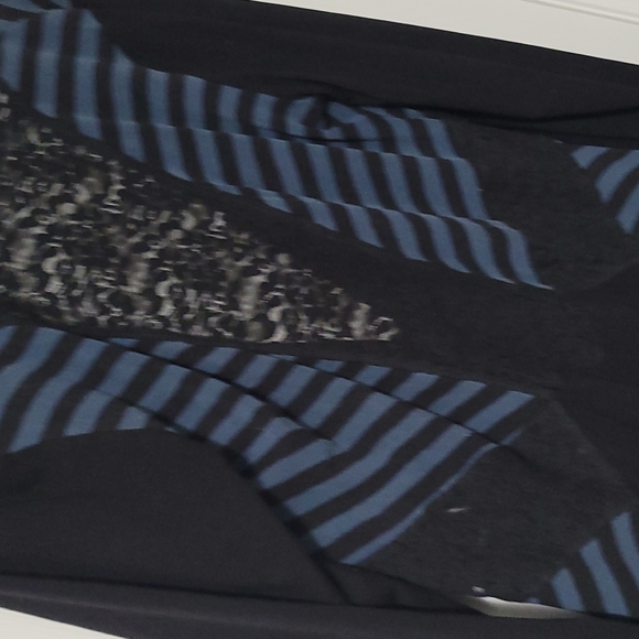 Sweater - Picture 5 of 5